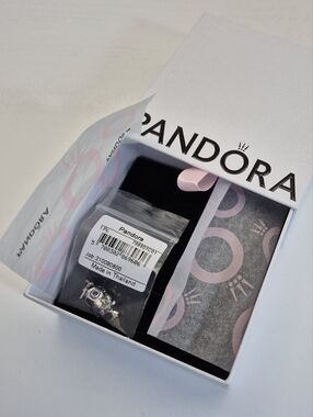Pandora .925 Sterling Silver Wise Owl Graduation Charm blue eyes and Grad Tassel